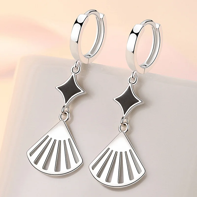

KOFSAC Chic Geometric Fan Black Star Hoop Earrings For Lady Fashion Party Accessories 925 Sterling Silver Ear Jewelry Women Gift