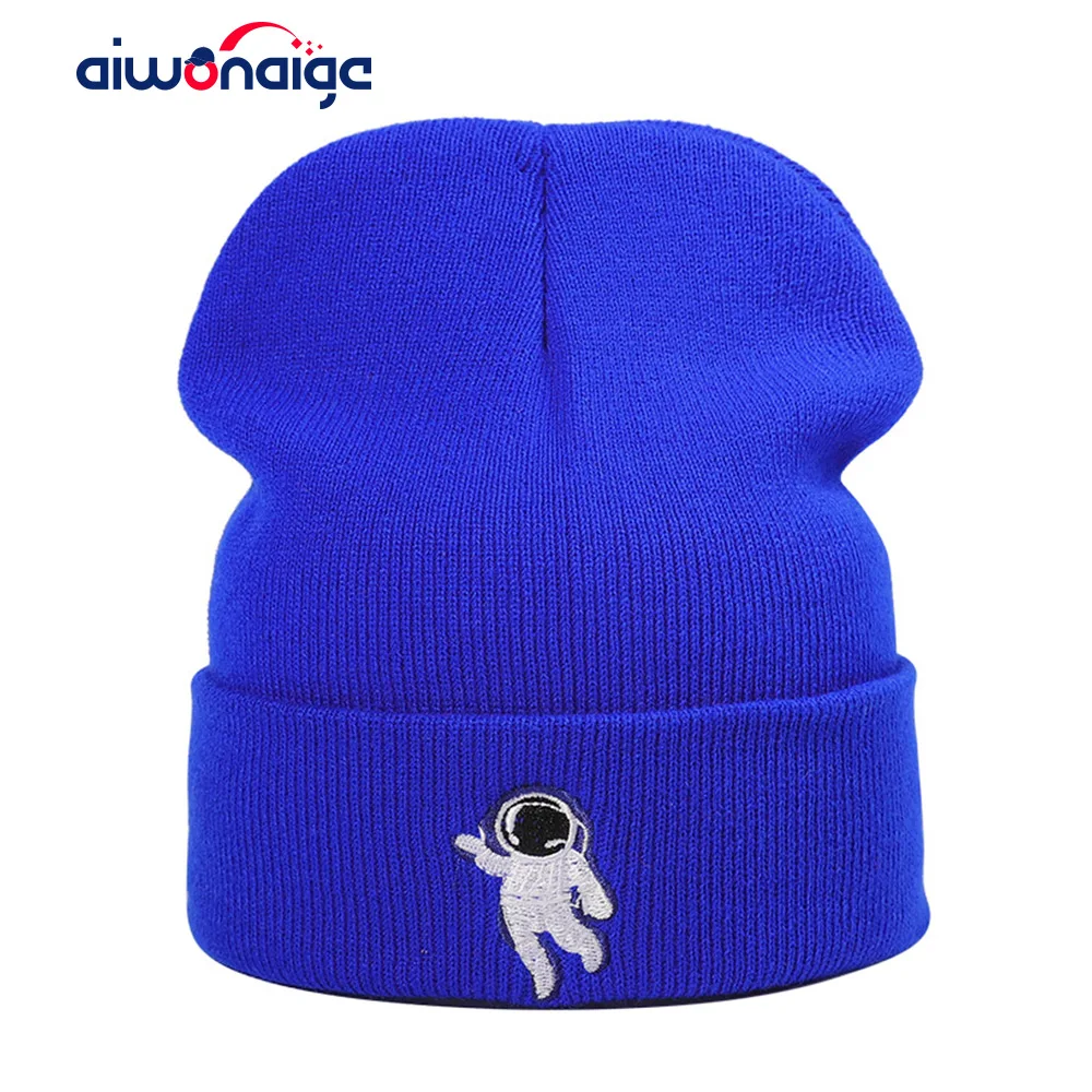 

2021 Winter New Knitted Hats Men's Hats Women's Hats Solid Color Warm Beanie Cartoon Embroidery Design Elastic Cap Wholesale
