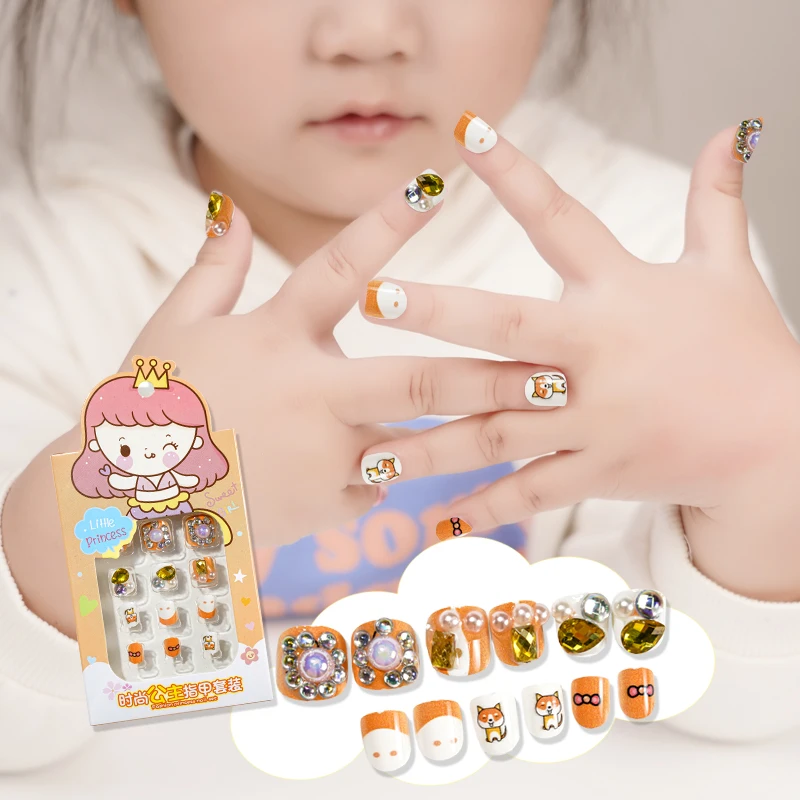 

12Pcs/box Girl Kids Cover False Nails Press On Self Adhesive Nail Manicure Tips Short Acrylic Fake Nail Art Kits With Rhinestone