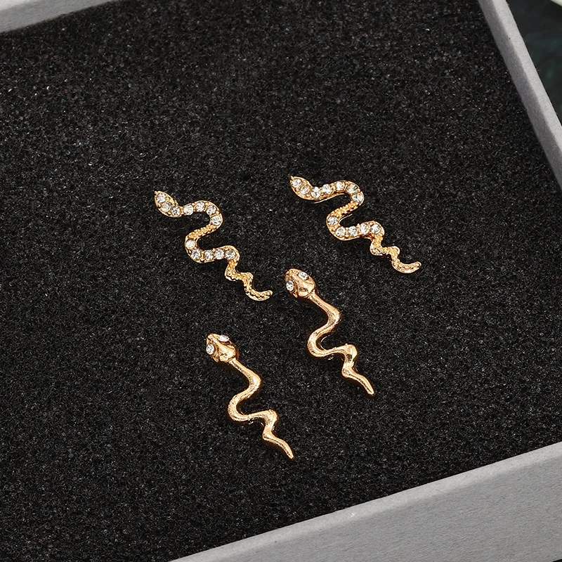 

2pairs Punk Cute Snake Earrings for Women Jewelry European Animal Ear Studs Handmade Womens Stud Earings Girl Gift E371
