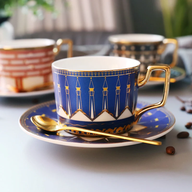 

Saucer Spoon Luxury Coffee Cup Set Ceramic Nordic Retro Household Tea Cups British Handpainted Kubek Drewniany Drinkware EF50CS