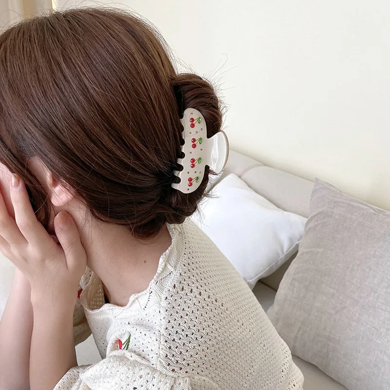 

2021 Korean Lovely Red Crystal Cherry Catch Clip Hair Claws Sweet Temperament Shark Clip Hair Ornament Girl Jewelry