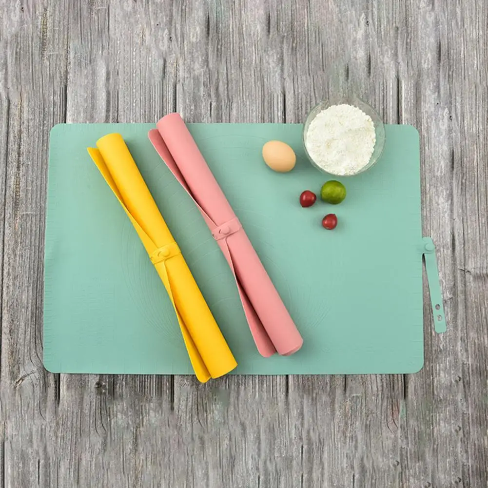 

Flexible Silicone Kneading Pad with Buckle Roll Up Receive Dough Rolling Mat Kitchen Tools Dessert Pastry Dough Rolling Mat