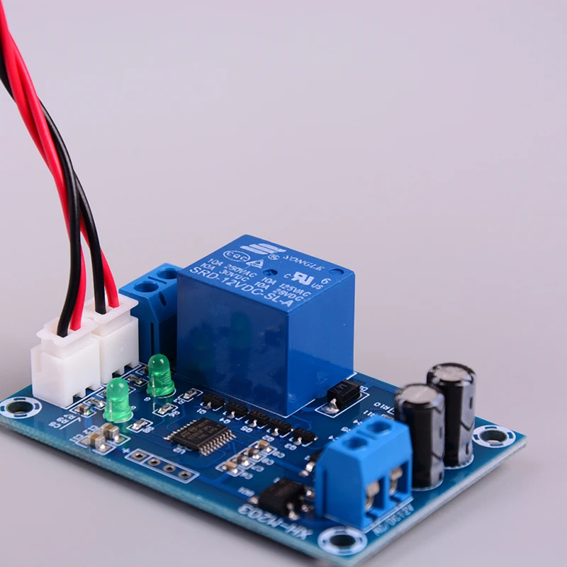 

1pcs XH-M203 Full Automatic Water Level Controller Pump Switch Module AC/DC 12V Relay G08 Drop ship