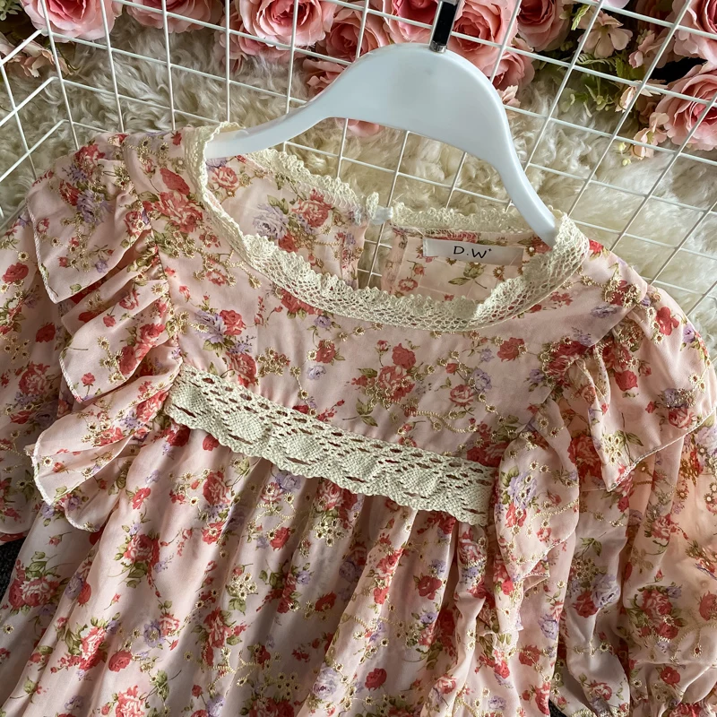 

KUSAHIKI Korean Chic Floral Blouse Women Ruffle Lace Patchwork O-neck Shirt 2021 Spring Summer New Chiffon Blusas Femme 6F705