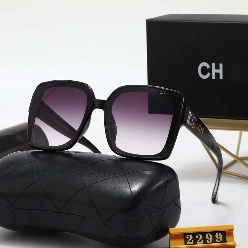 

2021 Retro Square Women Sunglasses Original Logo Gradient Lens Oversized Black Frame Right Angle Sunglasses Uv400 Designer Brand