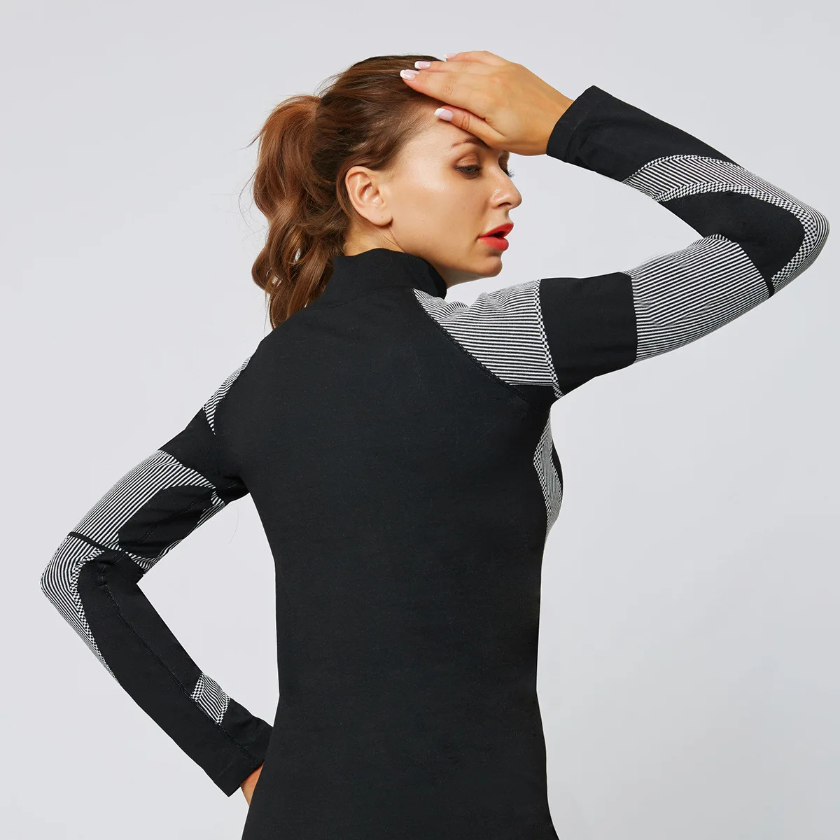 

Yoga Shirt High Neck Jacquard Seamless Long-sleeved Fitness Sports Yoga Top Women Crop Top Workout Fitness Clothing Yoga Tops