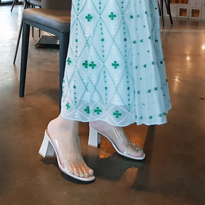 Сандалии на каблуке бежевые сандалии грубый каблук маленький размер 33-42 2020 |