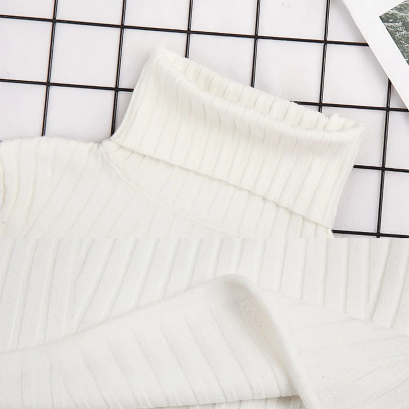 Свитер женский трикотажный с высоким воротником и рукавами на осень/зиму |