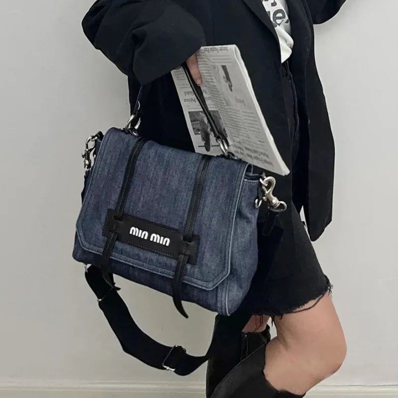 

Текстура премиум-класса, Высококачественная холщовая, модная маленькая квадратная сумка в западном стиле, новинка 2021, женская сумка-мессен...