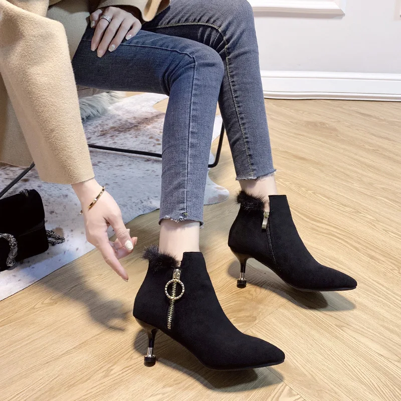 

Autumn Winter New Stiletto Pointed Tassel Fur Ankle Boots Martin Boots Fashion Side Chain Women's Cotton Boots Tide W22-56