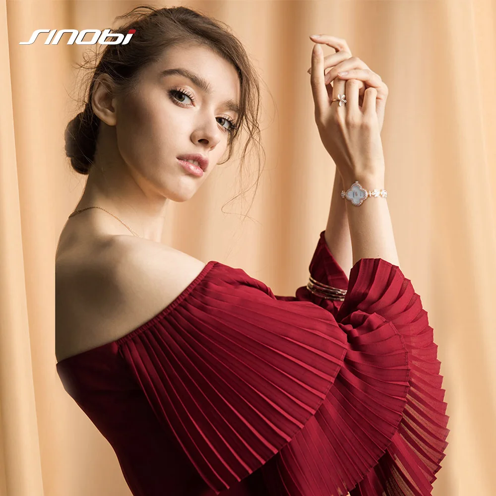 

Женские кварцевые наручные часы с четырьмя листьями, в форме клевера