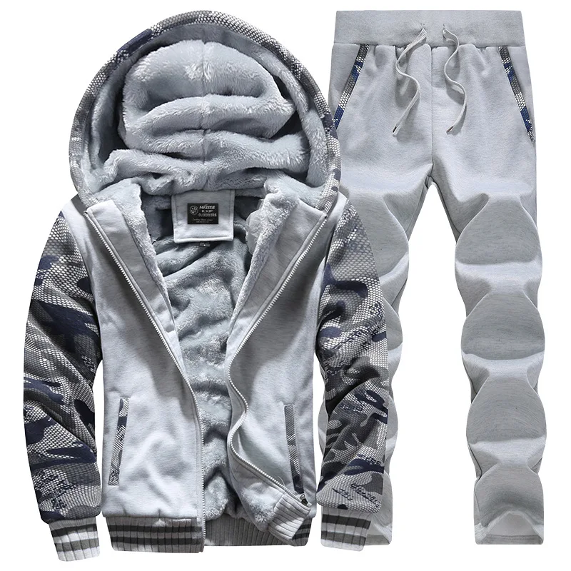 Мужской бархатный кардиган с капюшоном черный утепленный джоггерный костюм