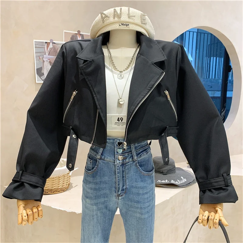 

Coats & Jackets