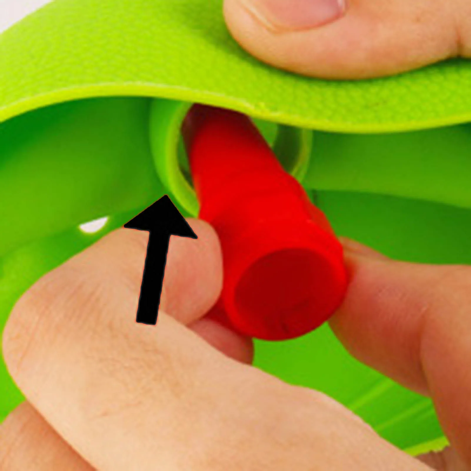 

Frog Cover Sticking Tongue Out Greedy Chameleon Lizard Mouth Funny Interesting Attractive Multi-occasional Card Game Toy