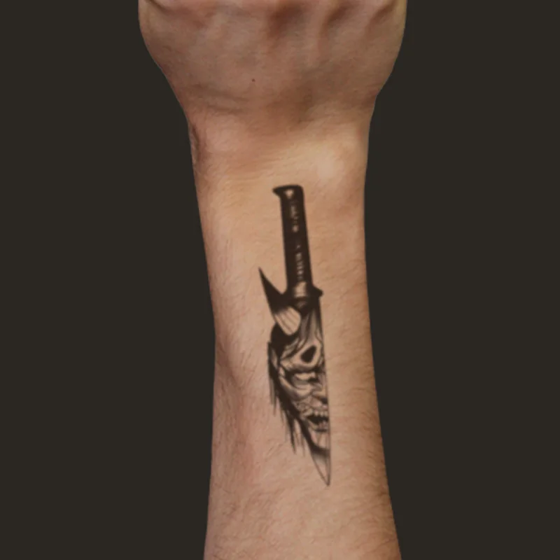 

Waterproof Temporary Tattoo Sticker Old School Prajna Demon Knife Fake Tattoos Black Body Art Arm Neck Leg Fake Tatoo Women Men
