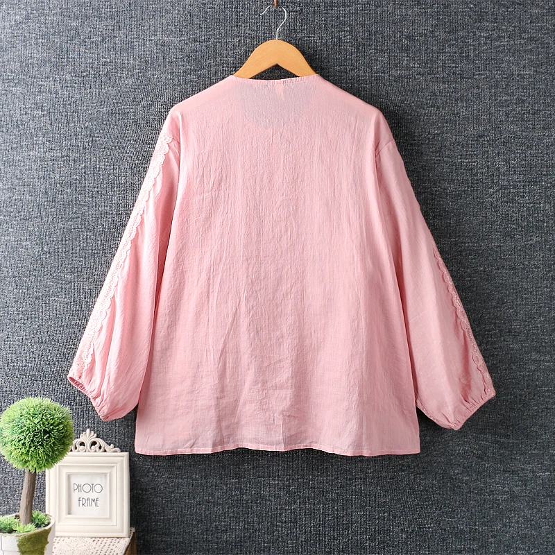 

2020 New Autumn Women Blouse Japan Style Mori Girl Fresh Lace O-Neck Long Sleeve Tops Loose Ramie Shirt Women