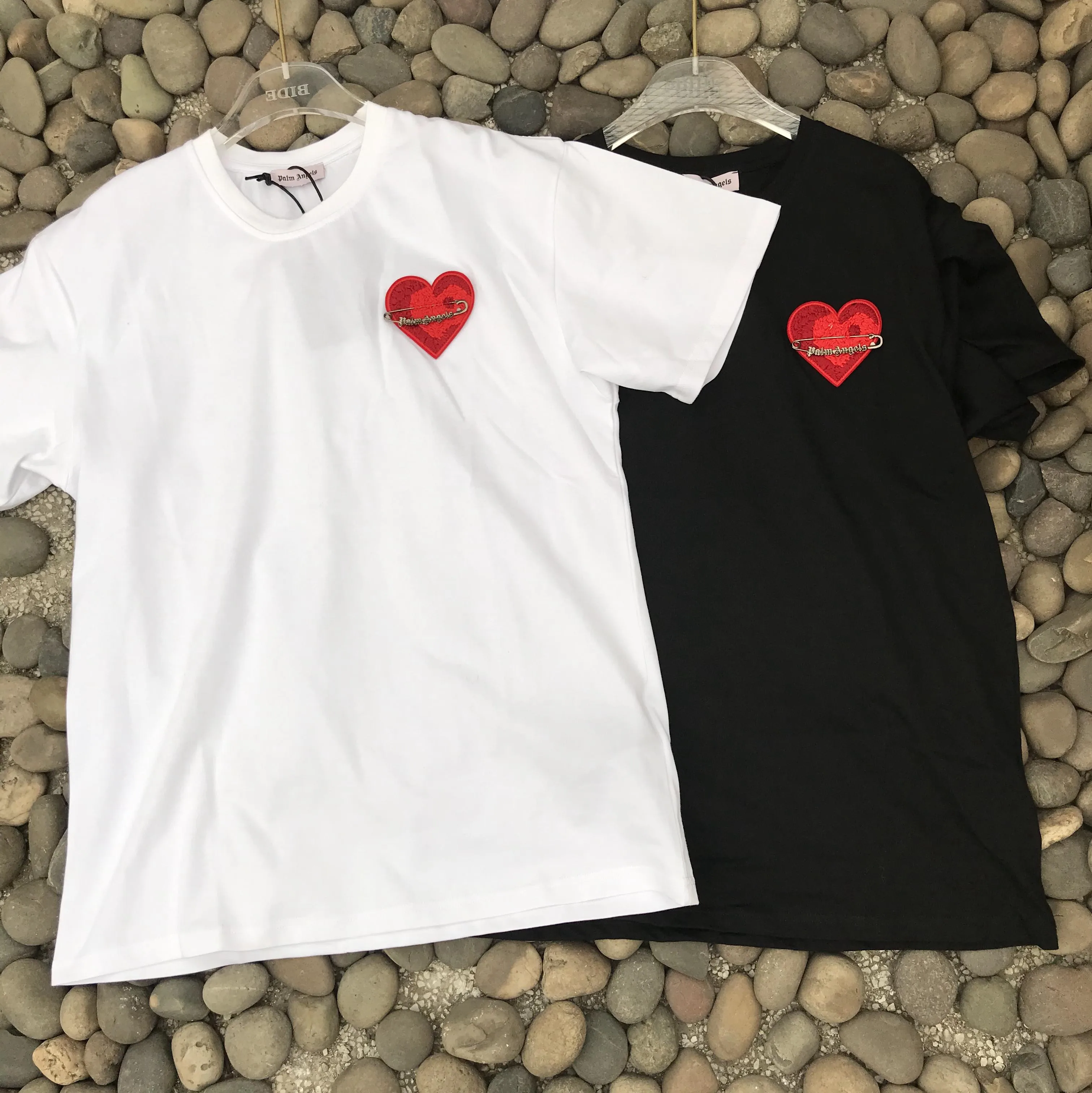 

Palm Angels new red love embroidered pin men's and women's short-sleeved loose T-shirt trend PA-79