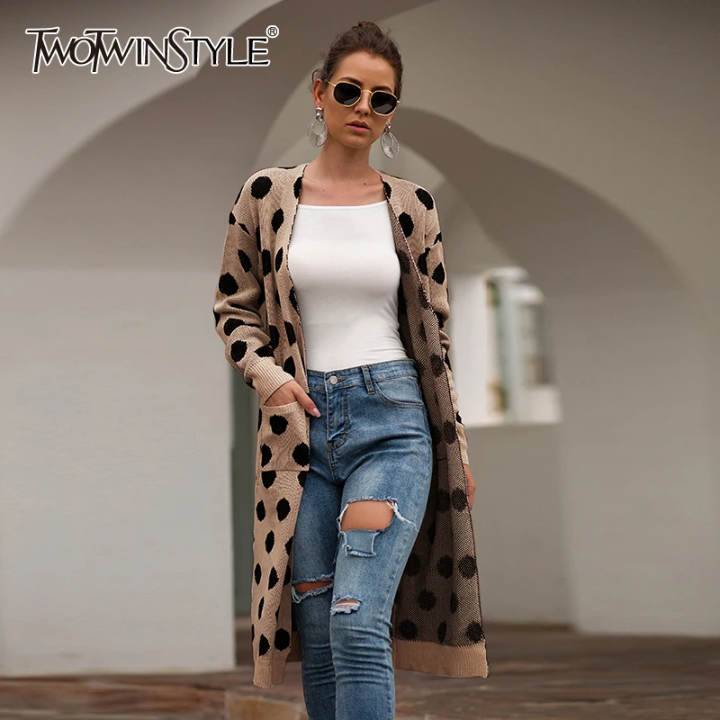 Женский вязаный свитер в горошек TWOTWINSTYLE Осенний длинный с V-образным вырезом и