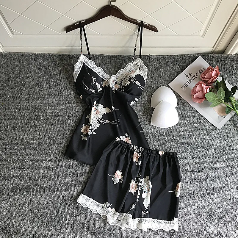 

2021 New Summer Women Pajamas Sets with Shorts Spaghetti Strap Nightwear Female Silk Satin Sleep Lounge Soft Sexy Lingerie