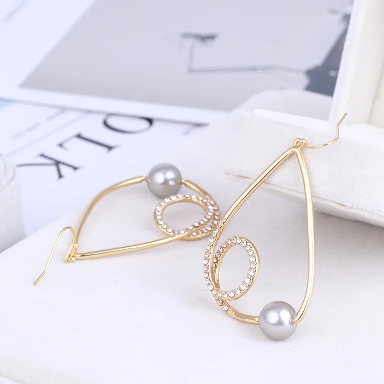 

European and American Jewelry Wholesale Fashion Geometry Pattern Lines Gray Pearl Generous Earrings Earrings