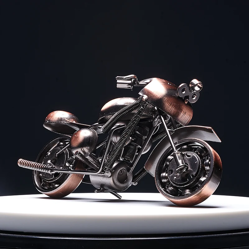 

Vintage Motorcycle Model Toy Retro Motorcycle Figurine American Home Decor Metal Decoration Handmade Iron Motorbike Kid Gift toy