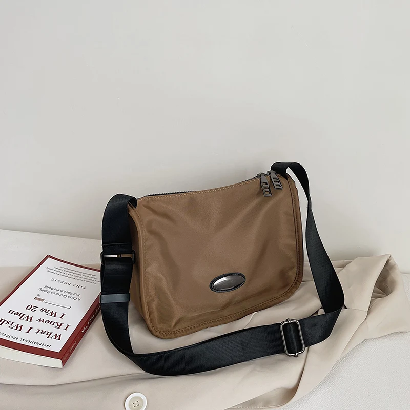 

Сумка-мессенджер унисекс, из нейлона, водонепроницаемая