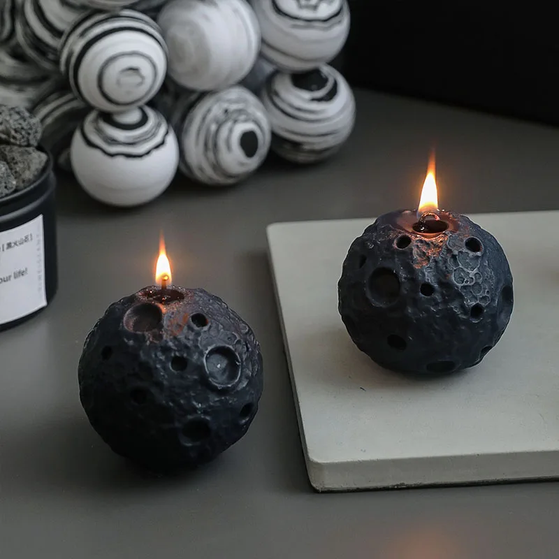 

Creative Moon Scented Candle Bedroom Decorations Souvenir Ball Aromatherapy Candles Gifts