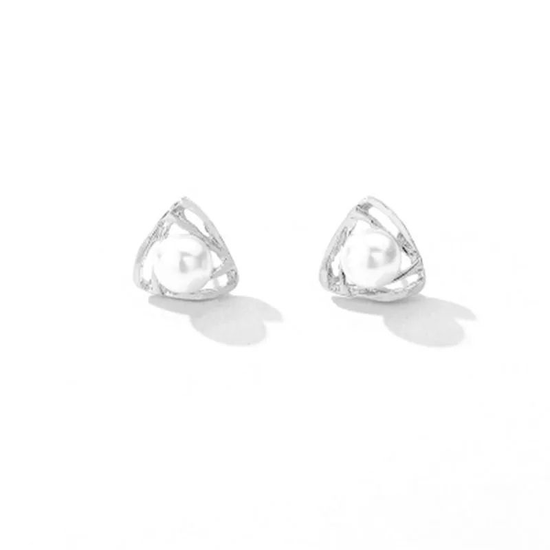 Новые серьги в Корейском стиле треугольные жемчужные серьги-гвоздики для женщин