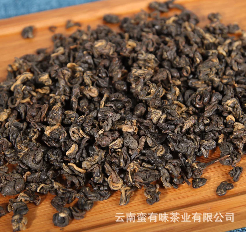 

Yunnan Black Chinese Tea Dianhong Golden Snails Only Fresh Shoots 250g with Rich Aroma of Sweet Potato