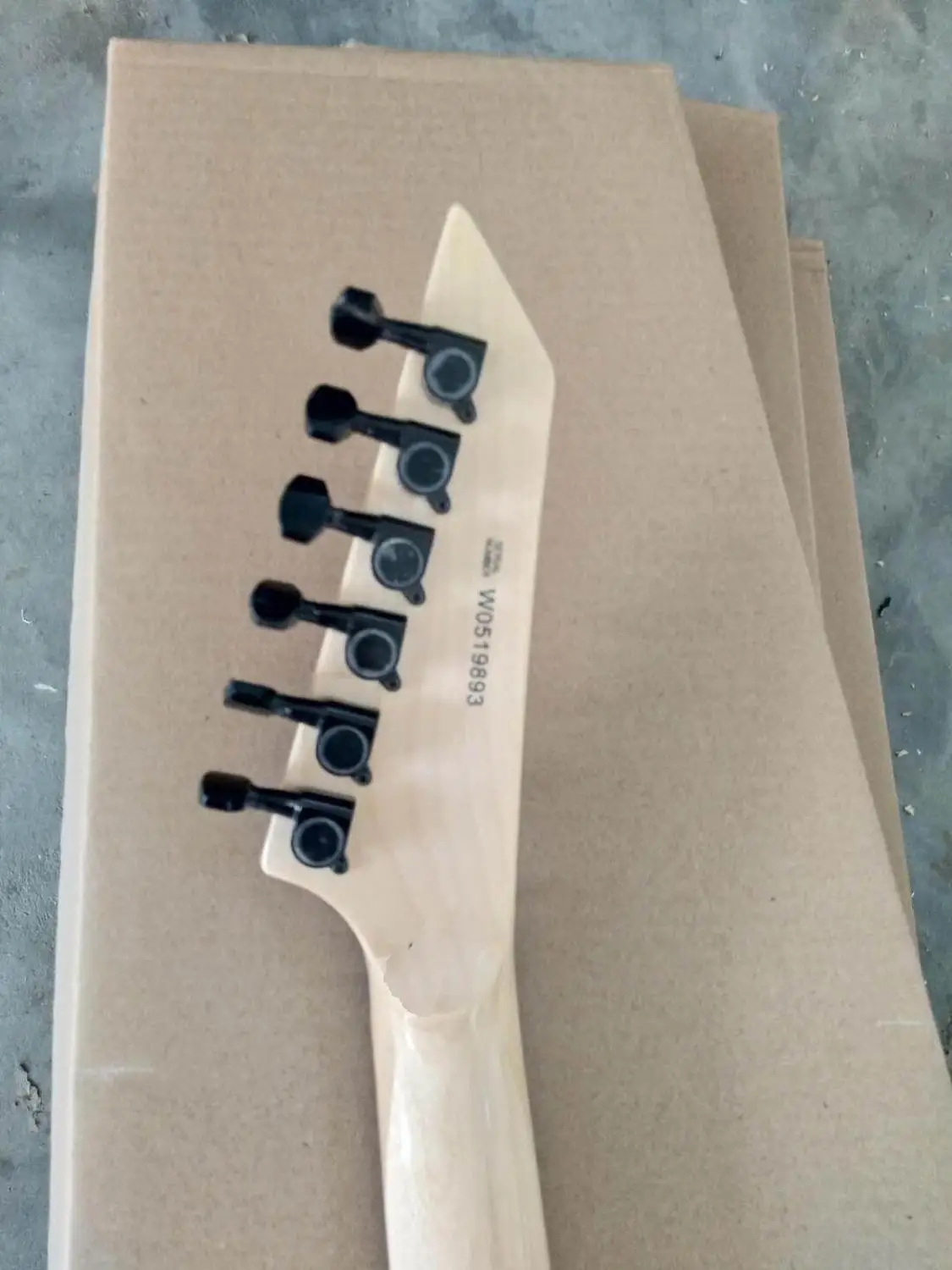 Оптовая продажа электрогитара на заказ модель Espmodel высокое качество Blue Burst 181006 |