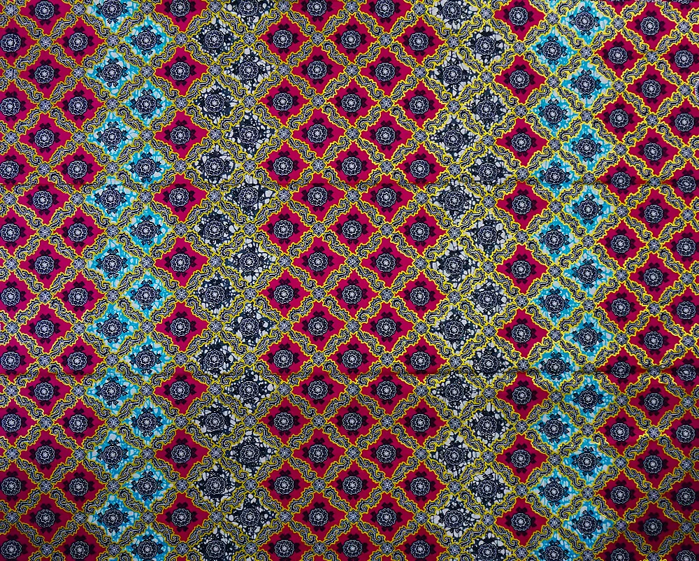 

Hot Sale Ankara Style Real Wax High Quality African Fabric Cotton Material Nigerian Satin Ankara Batik Top Class Sewing Dress