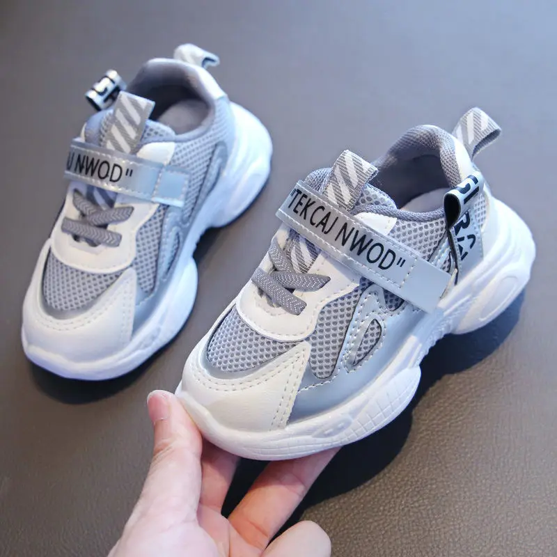 

2021 Spring and Autumn Children's Sports Shoes Girls'shoes Boys'and Girls'dad's Shoes Soft-soled Children's Shoes