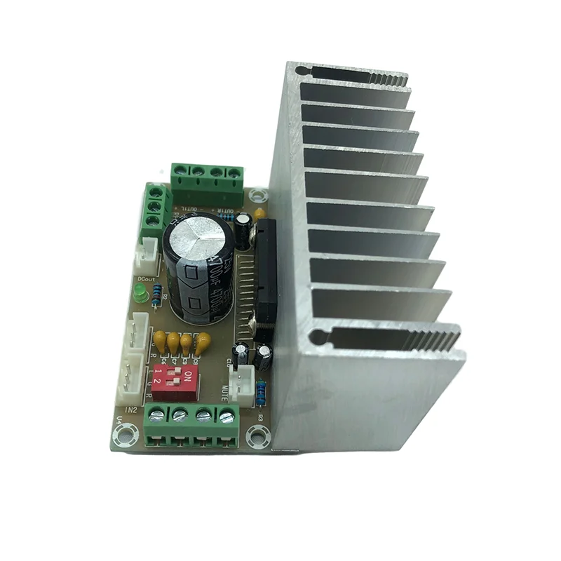 

XH-M231 car four-channel TDA7388 power amplifier board 4X41W car power amplifier with heat sink DC12V