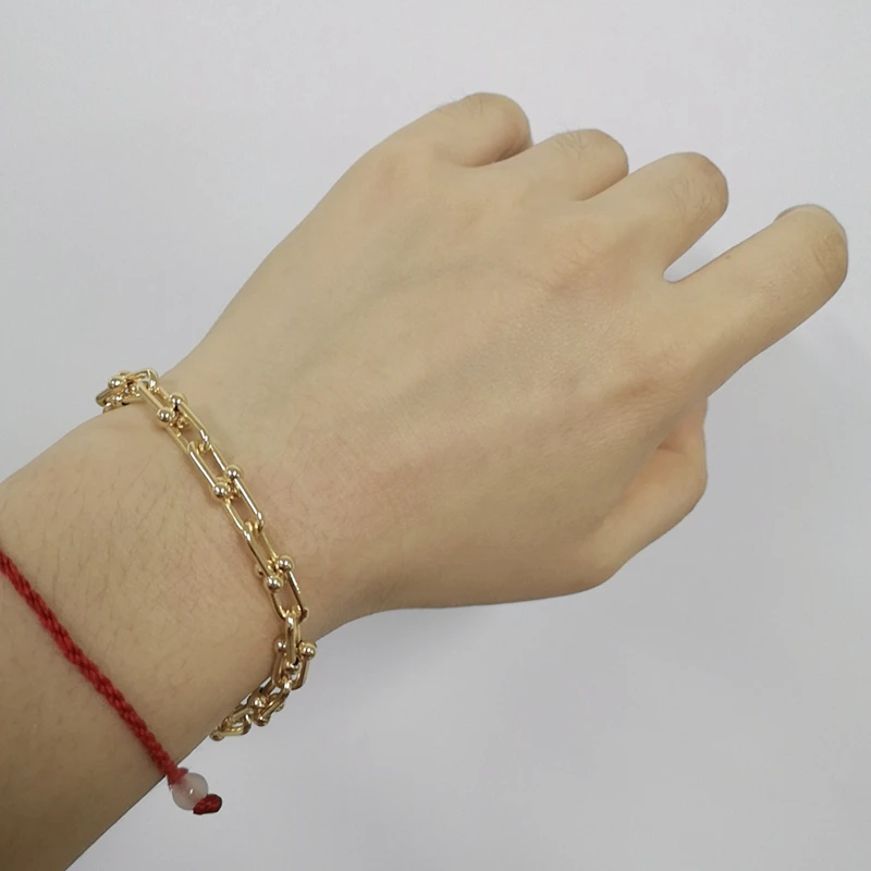 

New fashionista cool wind simple glossy U-shaped buckle fashion thick chain can be folded bracelet girls