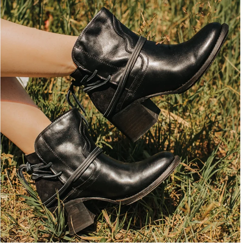 

Women Biker Ankle Boots 2021 Winter High Heels Pumps Shoes PU Leather Woman Booties Lace Up Round Toe Black Vintage Ladies Boots