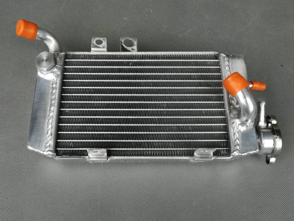 Заводская цена высокая производительность. Радиатор из алюминиевого сплава для