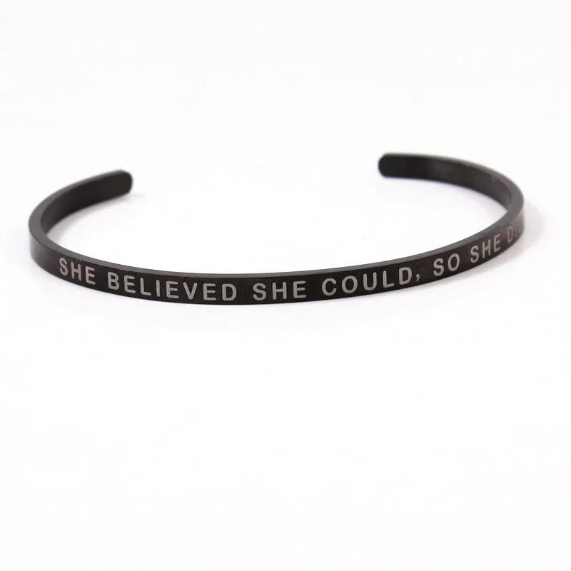 4 мм Нержавеющая сталь манжета выгравировать She believed she could so did вдохновляющие