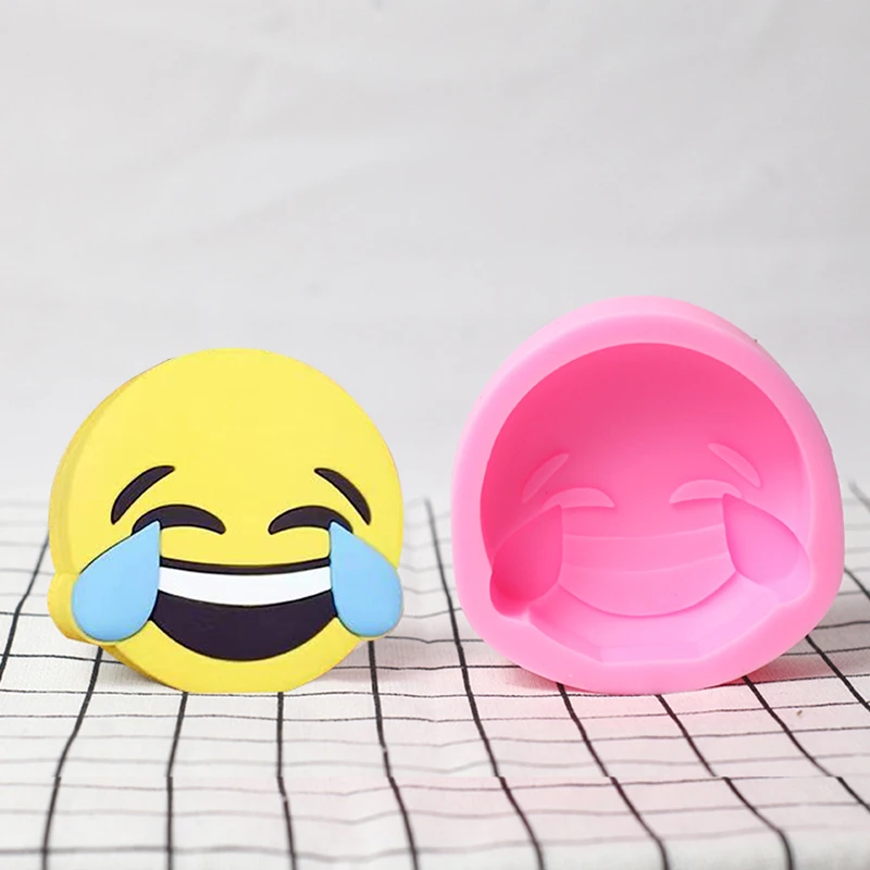 

3D Crying Smiley Candle Silicone Mold DIY Handmade Soap Aromatherapy Gypsum Making Appliance Cake Fudge Chocolate Baking Supplie