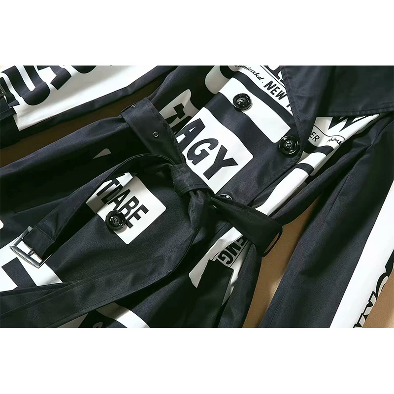 Женская ветровка с длинным рукавом двубортная отложным воротником и надписью