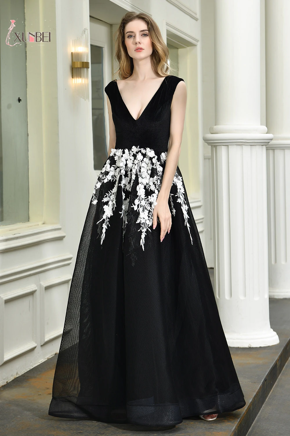 

In Stock Black Long Evening Dresses V-Neck Zipper Gown Formal Dresses Appliques Real Photos Vestidos Elegantes Vestidos De Noche