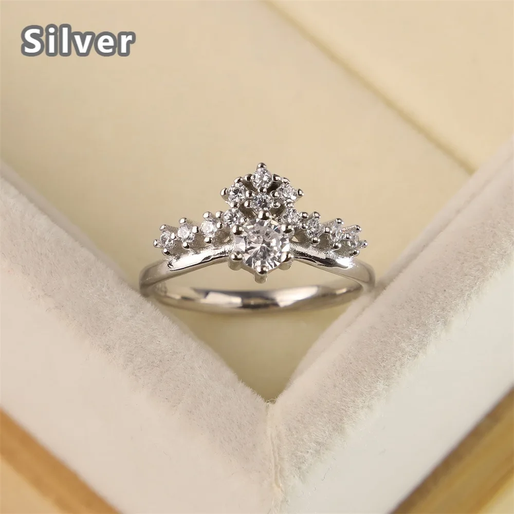 

Japan and South Korea's new S925 silver Mossan stone ring multi-drilled princess crown female engagement ring