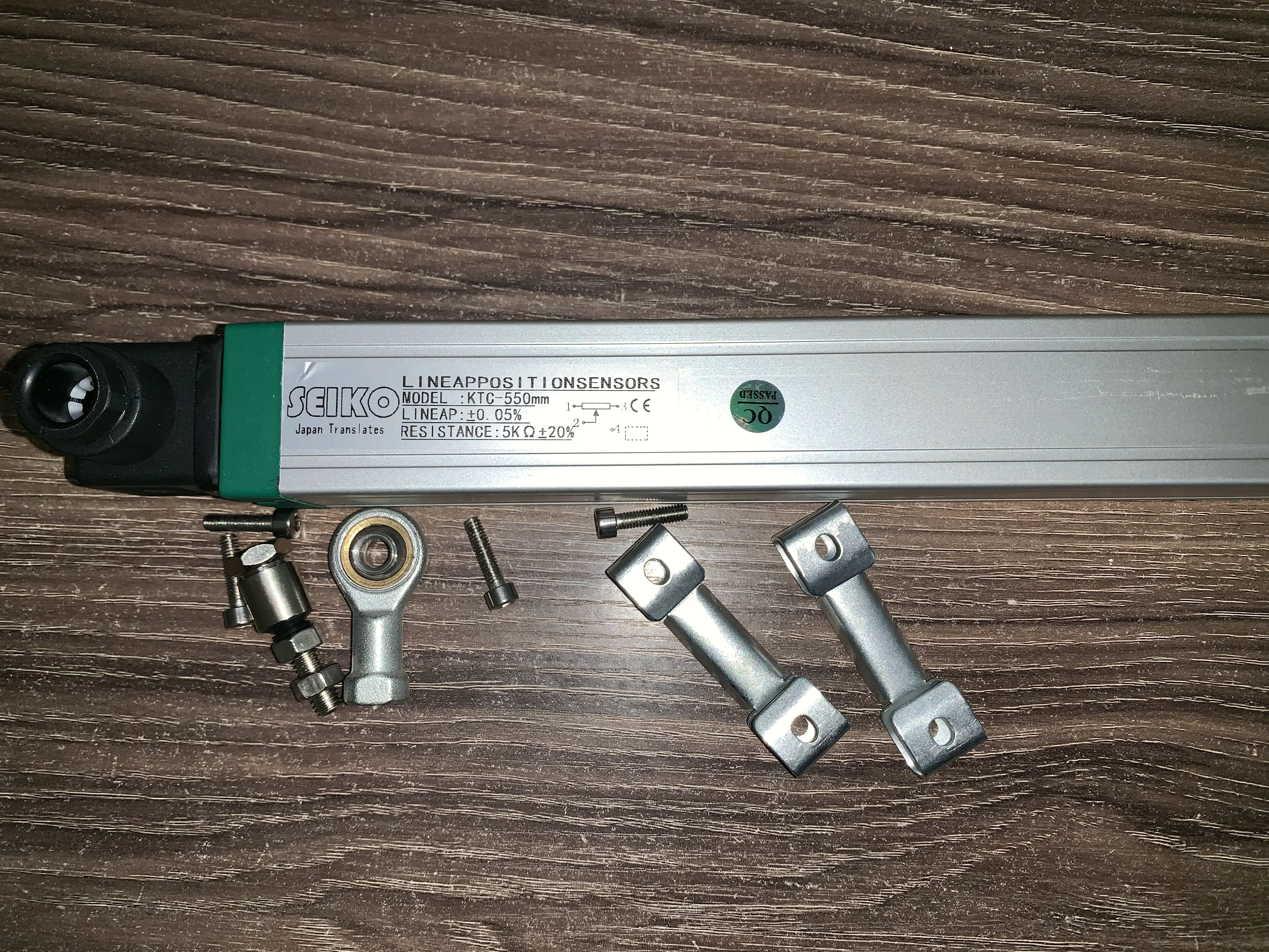 

Ktc-550mm KTC-550 стержень электронная линейка линейного смещения преобразователь KTC литьевая машина промышленная универсальная линейка с уровнем