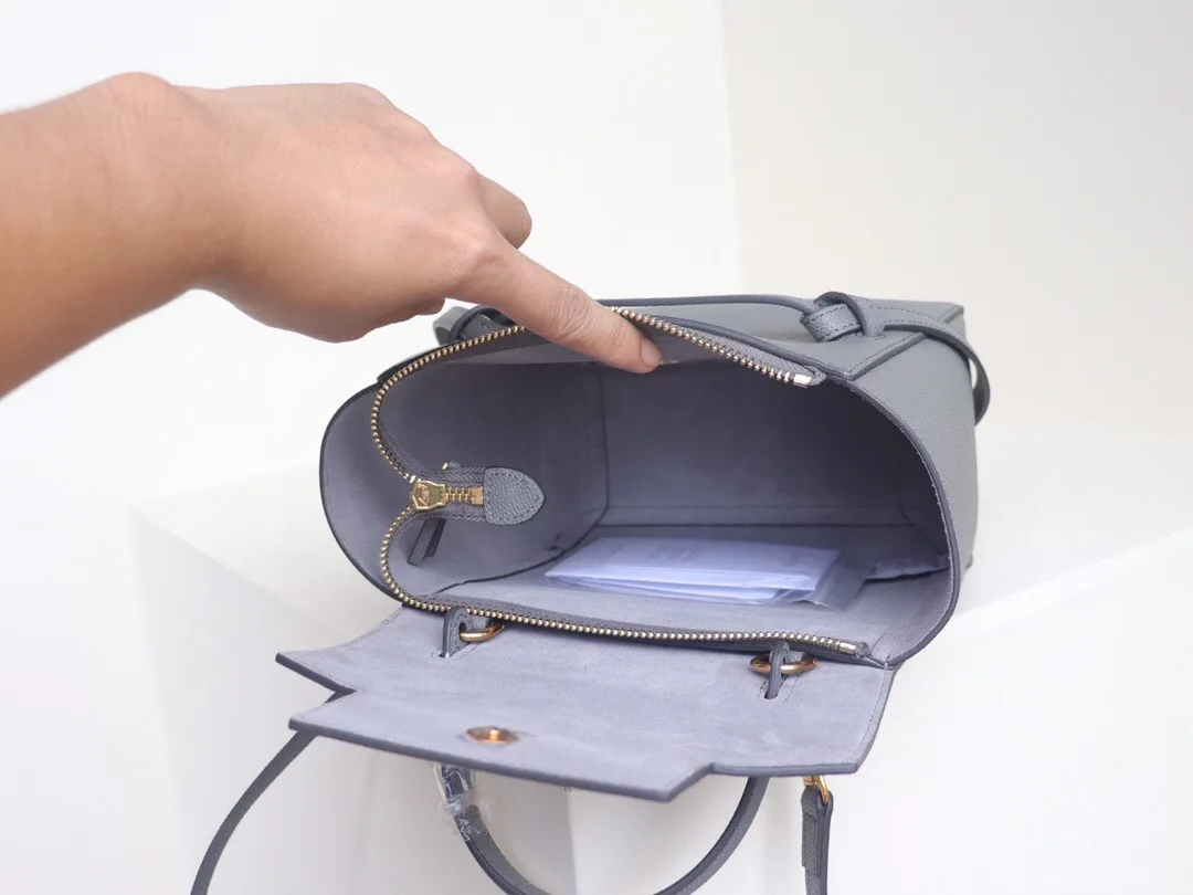 

2021 new European and American luxury big brand real cowhide women's bag large-capacity handbag wing bag shoulder messenger bag