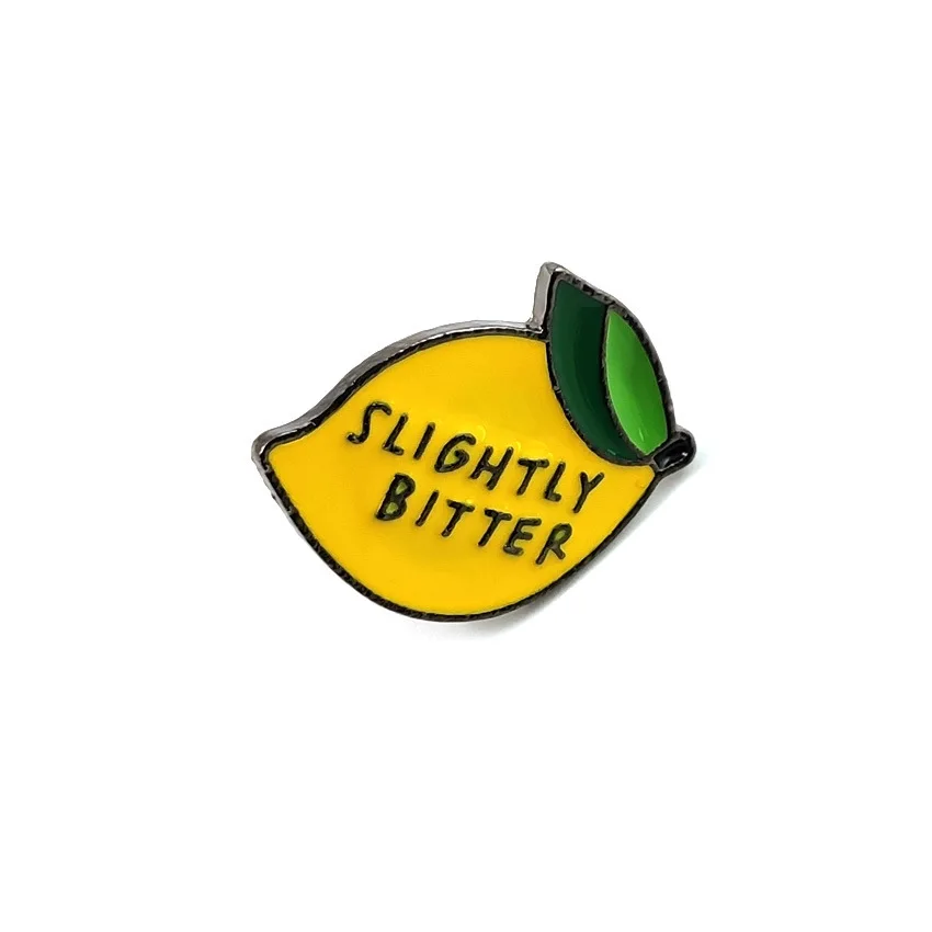 Значки с героями мультфильмов буквы немного горечи броши для женщин креативные