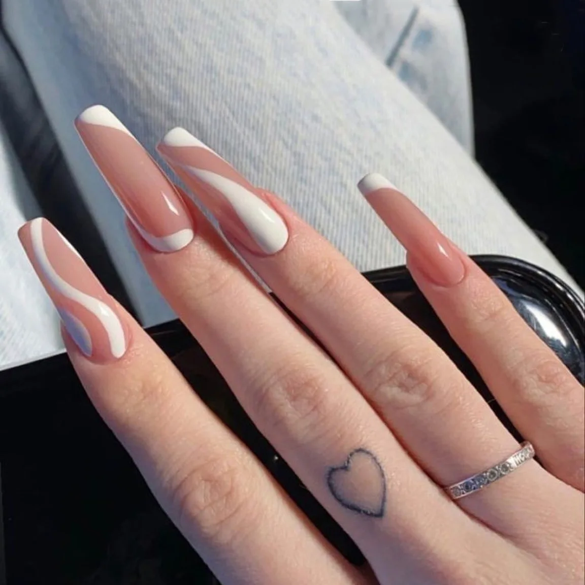

Uñas Postizas 24pcs Stripe Printed Nail Patch Glue Type Removable Long Paragraph Fashion Manicure Wearable False Nails Patch