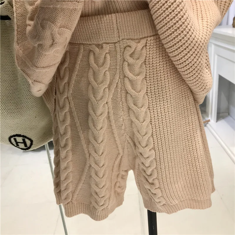 ALPHALMODA, зимний женский модный Свободный пуловер, Ретро стиль, твист, толстый свитер+ шорты, вязанный двухсекционный костюм, Одноцветный, Хит, Короткие комплекты