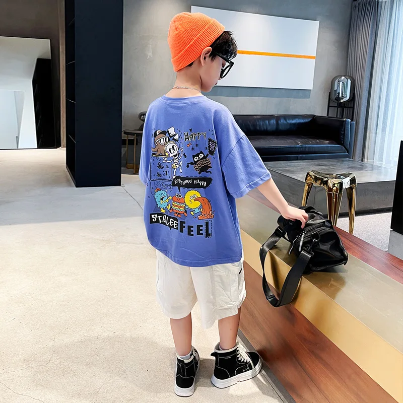 

Kids boys summer short-sleeved suit cartoon printed T-shirt + Shorts 2pcs sets of new big virgin suit