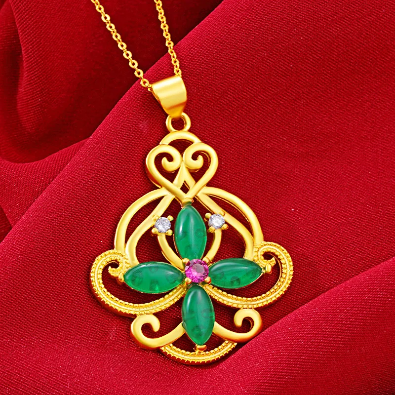 

Vintage Clover Necklace 18K Gold Green Jade Womens Pendant Chian