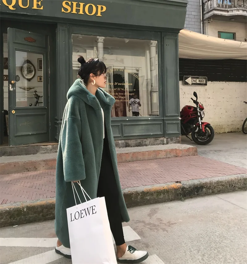 Осеннее зимнее пальто из искусственного меха женское длинное роскошное повседневное Свободное пальто с капюшоном Женская Толстая теплая плюшевая одежда
